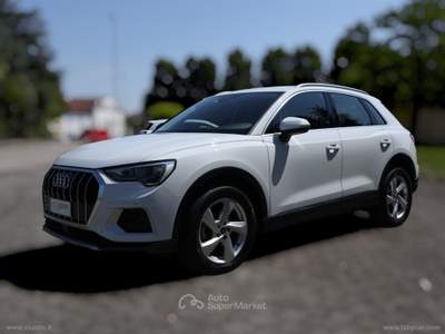 Audi Q3 Q3 35 TFSI S tronic Business Advanced Bianco usata Pordenone