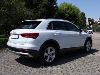 Audi Q3 Q3 35 TFSI S tronic Business Advanced Bianco usata Pordenone