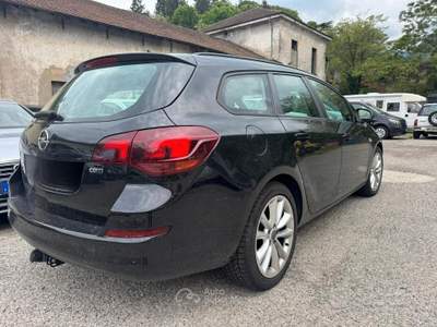Opel Astra Sports Tourer CON GANCIO usata Omegna