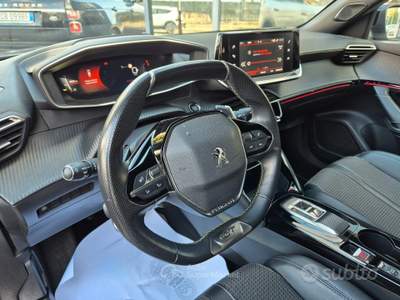 Peugeot 2008 S&S EAT8 Allure Pack usata Ciampino