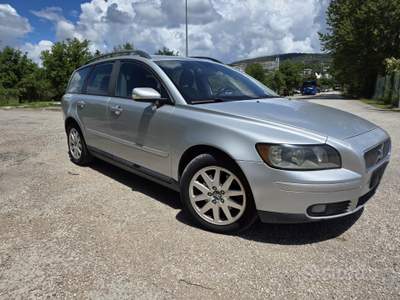 Volvo V50 D cat Summum usata Corciano