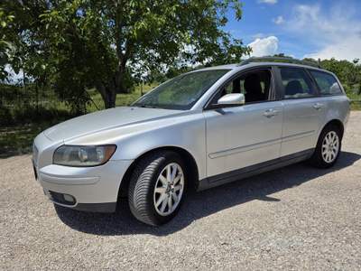 Volvo V50 D cat Summum usata Corciano
