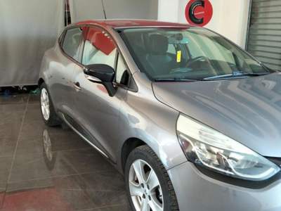 Renault Clio 1.2 75 CV 5p. Zen Grigio usata Trani
