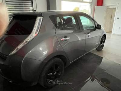 Nissan Leaf Acenta 30KWh Grigio usata Trani