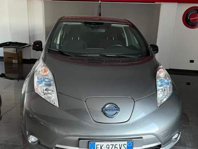 Nissan Leaf Acenta 30KWh Grigio usata Trani