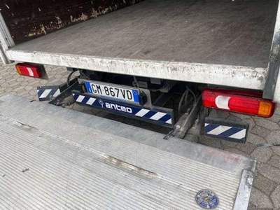 Iveco Daily 35 C14+sponda idraulica 8q gomme posteriori gemell Bianco usata Carobbio degli Angeli