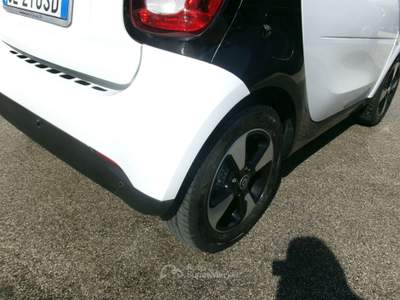 Smart ForTwo FORTWO III EQ POWER PASSION ELETTRICA Bianco usata Giugliano in Campania