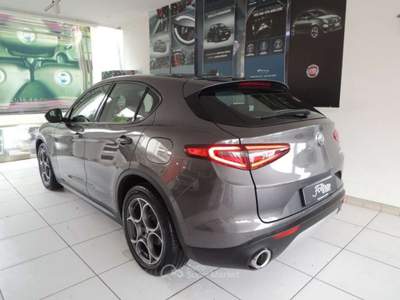 Alfa Romeo Stelvio 2.2 Turbodiesel 160 CV AT8 RWD Rosso Edizione Grigio usata Venezia