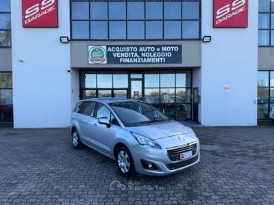 Peugeot 5008 S&S Active Grigio usata Calestano
