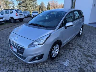 Peugeot 5008 S&S Active Grigio usata Calestano