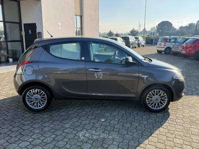 Lancia Ypsilon 5 porte GPL Ecochic Gold Grigio usata Calestano