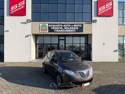 Lancia Ypsilon 5 porte GPL Ecochic Gold Grigio usata Calestano