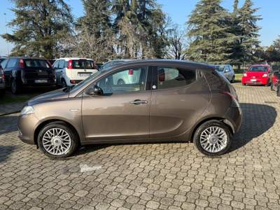 Lancia Ypsilon 5 porte GPL Ecochic Gold Grigio usata Calestano