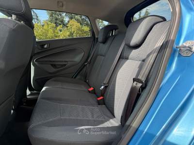 Ford Fiesta AUTOMATICA 1.4Benz|5 porte Titanium|NEOPATENTATI Blu/Azzurro usata Calestano