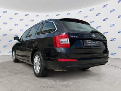 Skoda Octavia Wagon 1.6 tdi cr Ambition 4x4 110cv Nero usata Pistoia