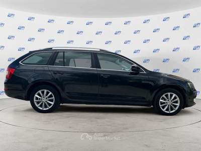 Skoda Octavia Wagon 1.6 tdi cr Ambition 4x4 110cv Nero usata Pistoia