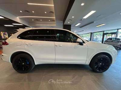 Porsche Cayenne 3.0TD Tiptronic Bianco usata Cesena