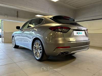 Maserati Levante 2.0 330cv 48v MHEV Executive Q4 auto Grigio usata Milano