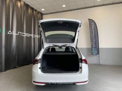 Skoda Octavia 2.0 TDI 110KW EXECUTIVE DSG Bianco usata Leini