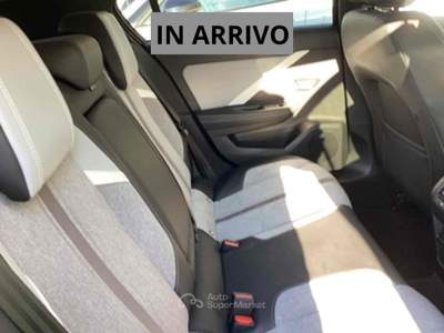 Opel Astra Astra 1.6 phev Edition s&s 180cv at8 Nero usata Pordenone