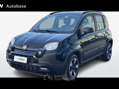 Fiat Panda Panda 1.0 firefly hybrid Cross s&s 70cv 5p.ti Nero usata Albignasego