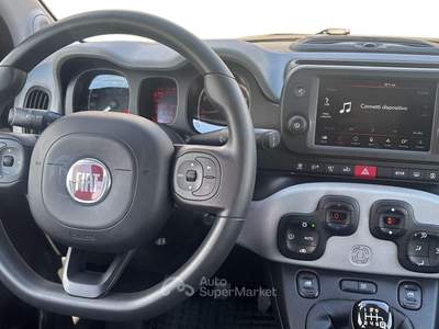 Fiat Panda Panda 1.0 firefly hybrid Cross s&s 70cv 5p.ti Nero usata Albignasego