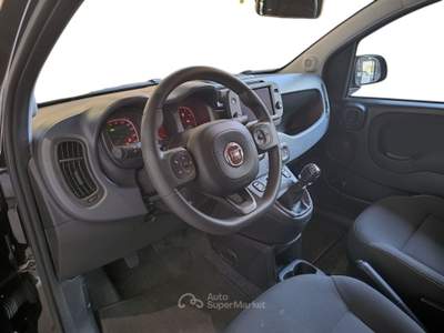 Fiat Panda 1.0 HYBRID 70 HP NEOPATENTATI Nero usata Udine