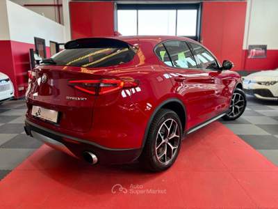 Alfa Romeo Stelvio 2.0 Turbo Benzina 200CV AT8 Q4 Executive Rosso usata Cornate D'adda
