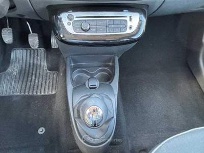 Renault Twingo II 2012 1.2 Night&Day 75cv Rosso usata Roma