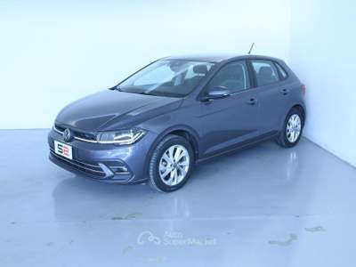 Volkswagen Polo 1.0 TSI 95 cv Style Fari anteriori LED Matrix IQ.LIGHT/Safety pack, Tech pack/Keyless, Park Pilot/Climatizzatore automatico bizona Grigio usata Feltre