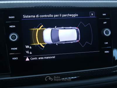 Volkswagen Polo 1.0 TSI 95cv Life Fari anteriori LED/Park Pilot/Digital Cockpit da 8"/Cerchi in lega "Essex" 5,5 J x 15" Grigio usata Feltre