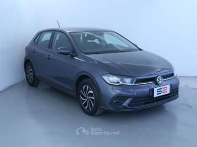 Volkswagen Polo 1.0 TSI 95cv Life Fari anteriori LED/Park Pilot/Digital Cockpit da 8"/Cerchi in lega "Essex" 5,5 J x 15" Grigio usata Feltre