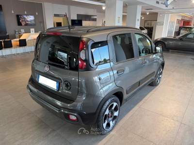 Fiat Panda 1.0 FireFly 70cv S&S Hybrid Cross usata Castellammare di Stabia