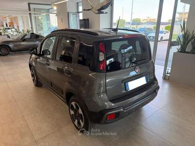 Fiat Panda 1.0 FireFly 70cv S&S Hybrid Cross usata Castellammare di Stabia