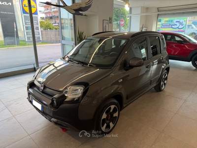 Fiat Panda 1.0 FireFly 70cv S&S Hybrid Cross usata Castellammare di Stabia