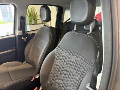 Fiat Panda 1.0 FireFly 70cv S&S Hybrid Cross usata Castellammare di Stabia