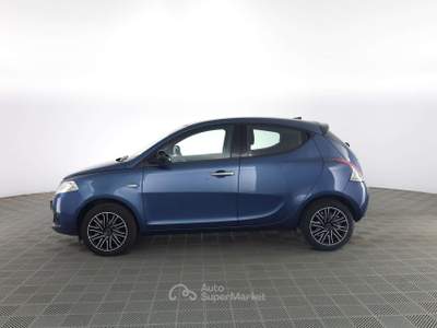 Lancia Ypsilon 1.0 FireFly 5 porte S&S Hybrid Silver Blu/Azzurro usata Verona
