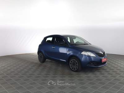 Lancia Ypsilon 1.0 FireFly 5 porte S&S Hybrid Silver Blu/Azzurro usata Verona