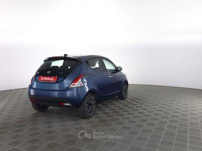 Lancia Ypsilon 1.0 FireFly 5 porte S&S Hybrid Silver Blu/Azzurro usata Verona
