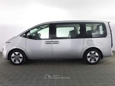 Hyundai Staria 2.2 AT 2WD 9 posti Wagon Argento usata Verona