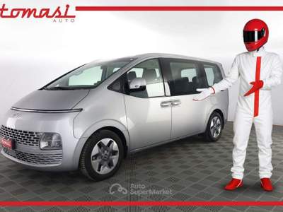 Hyundai Staria 2.2 AT 2WD 9 posti Wagon Argento usata Verona