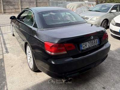 BMW Serie 3 320i 320 Serie 3 E93 Cabrio 320i Attiva 170cv Nero usata Ripalta Cremasca