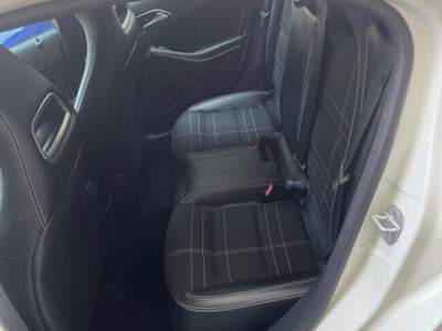 Mercedes-Benz Classe A A 180 SPORT - BENZINA - PREZZO NON VINCOLATO DA FINANZIAMENTO Bianco usata Varese