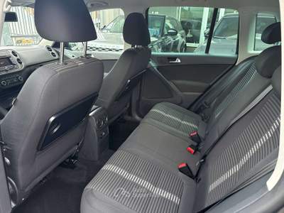 Volkswagen Tiguan 2.0 tdi Sport / DISTRIBUZIONE FATTA Nero usata Lallio