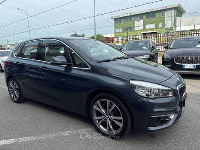 BMW Serie 2 220i 220 Active Tourer xdrive Luxury auto Blu/Azzurro usata Lallio