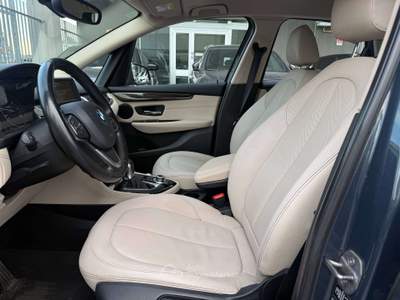 BMW Serie 2 220i 220 Active Tourer xdrive Luxury auto Blu/Azzurro usata Lallio