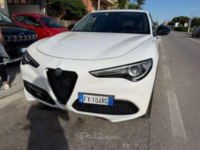 Alfa Romeo Stelvio 2.2 Turbodiesel 190 CV AT8 Q4 Sport-Tech Bianco usata Senigallia