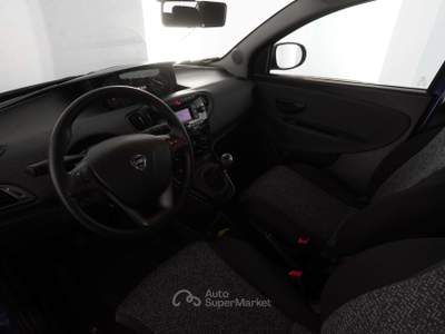 Lancia Ypsilon 1.0 FireFly 5 porte S&S Hybrid Silver Blu/Azzurro usata Milano