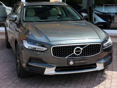 Volvo V90 Cross Country