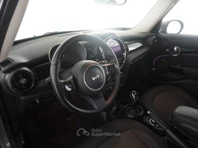 MINI Cooper 1.5 Essential 5 porte FARI LED,CRUISE CONTROL,CLIM Grigio usata Milano